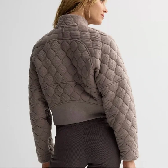 Women's FLX Cropped Quilted Jacket NWT Size XS Truffle - Picture 5 of 15